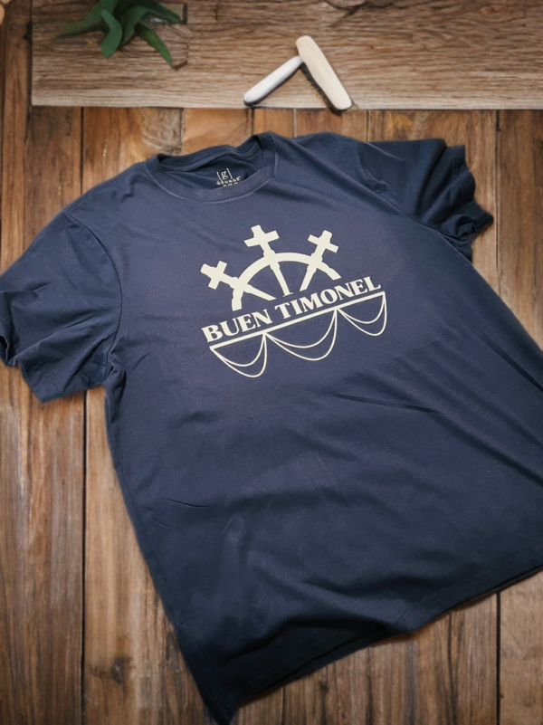 buen timonel front view t-shirt